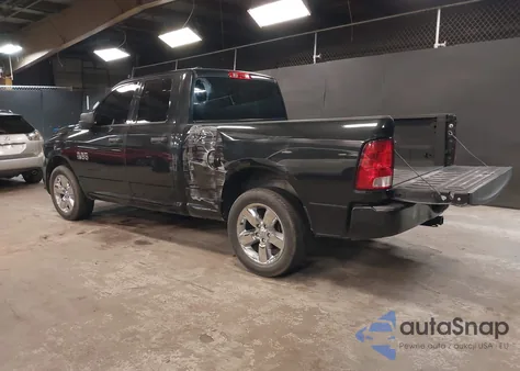 2018 Ram 1500 Express 4X2 6'4 Box из США, поврежденный, VIN 1C6RR6FG7JS336794